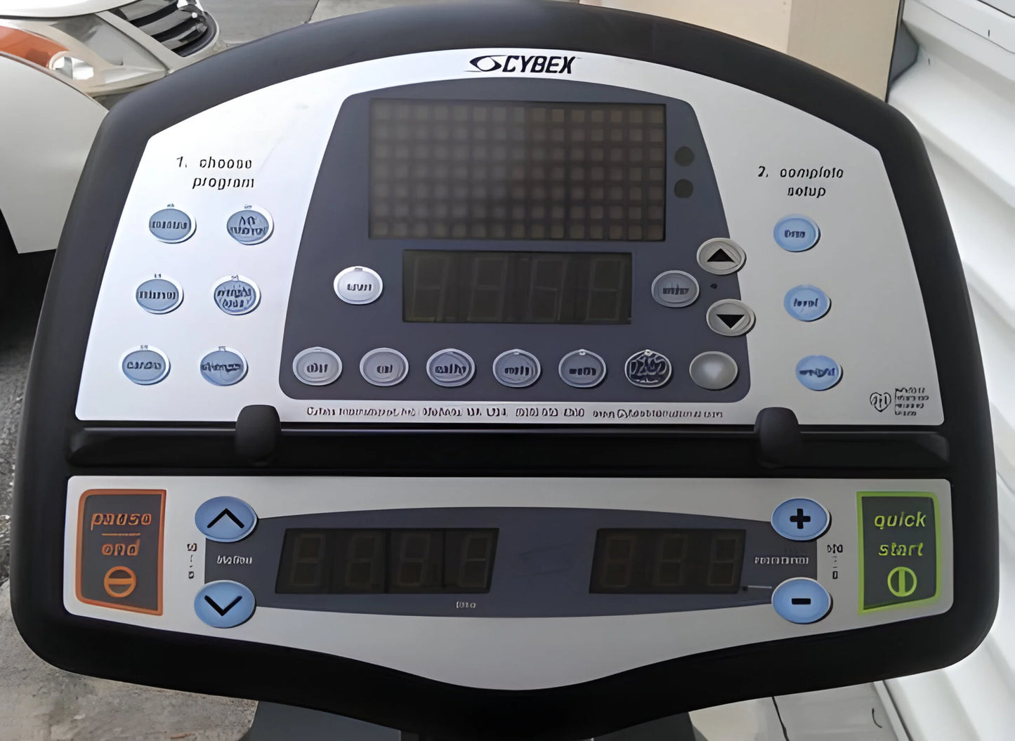 Cybex - 620a Arc Trainer (Remanufactured) - Close Up View