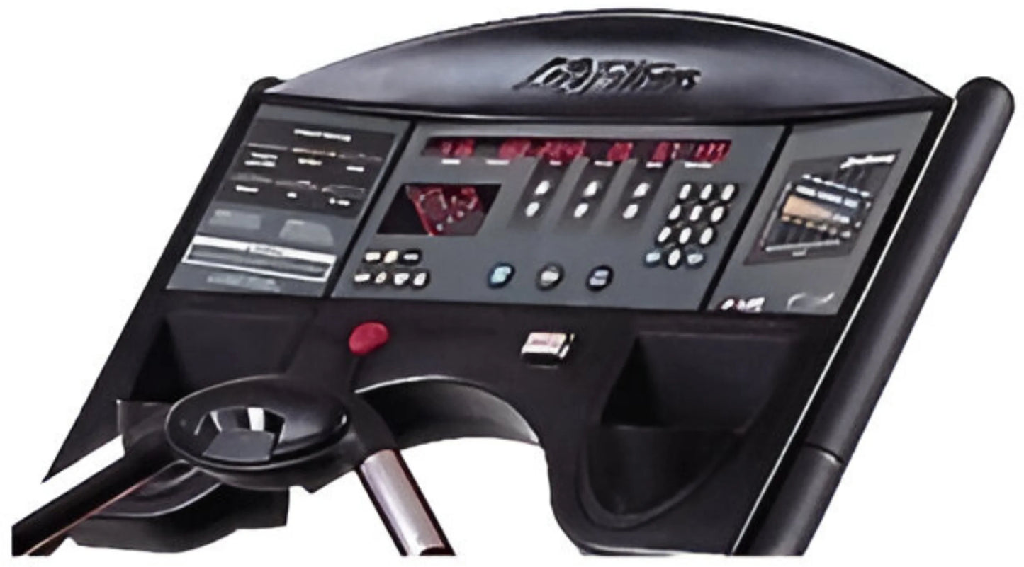 Life Fitness 9500HR Next Generation Treadmill (Remanufactured) Image 3