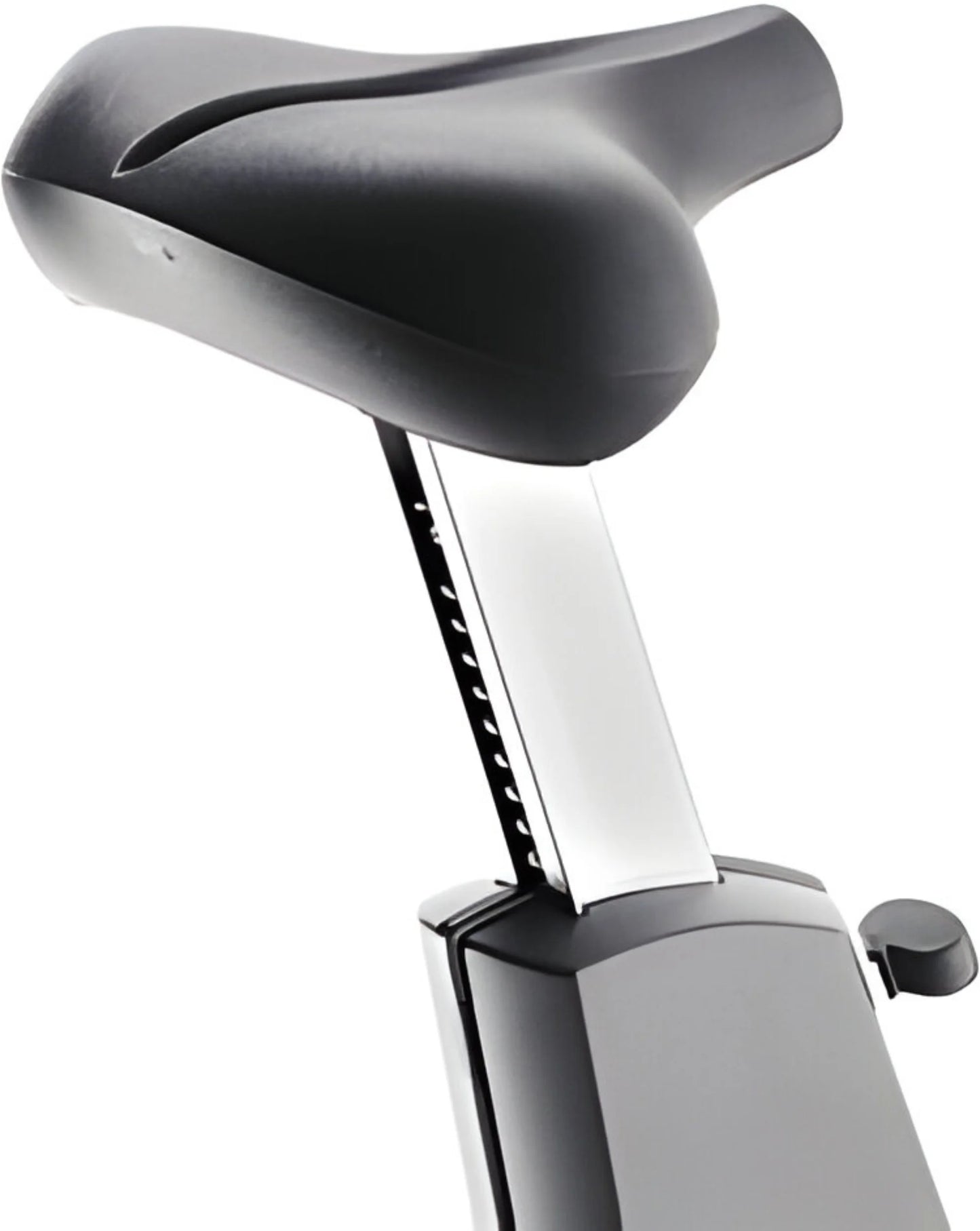 Life Fitness 95CE Upright Bike (Remanufactured) Image 3