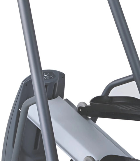 Precor EFX 5.17i Elliptical Cross-Trainer (Remanufactured)