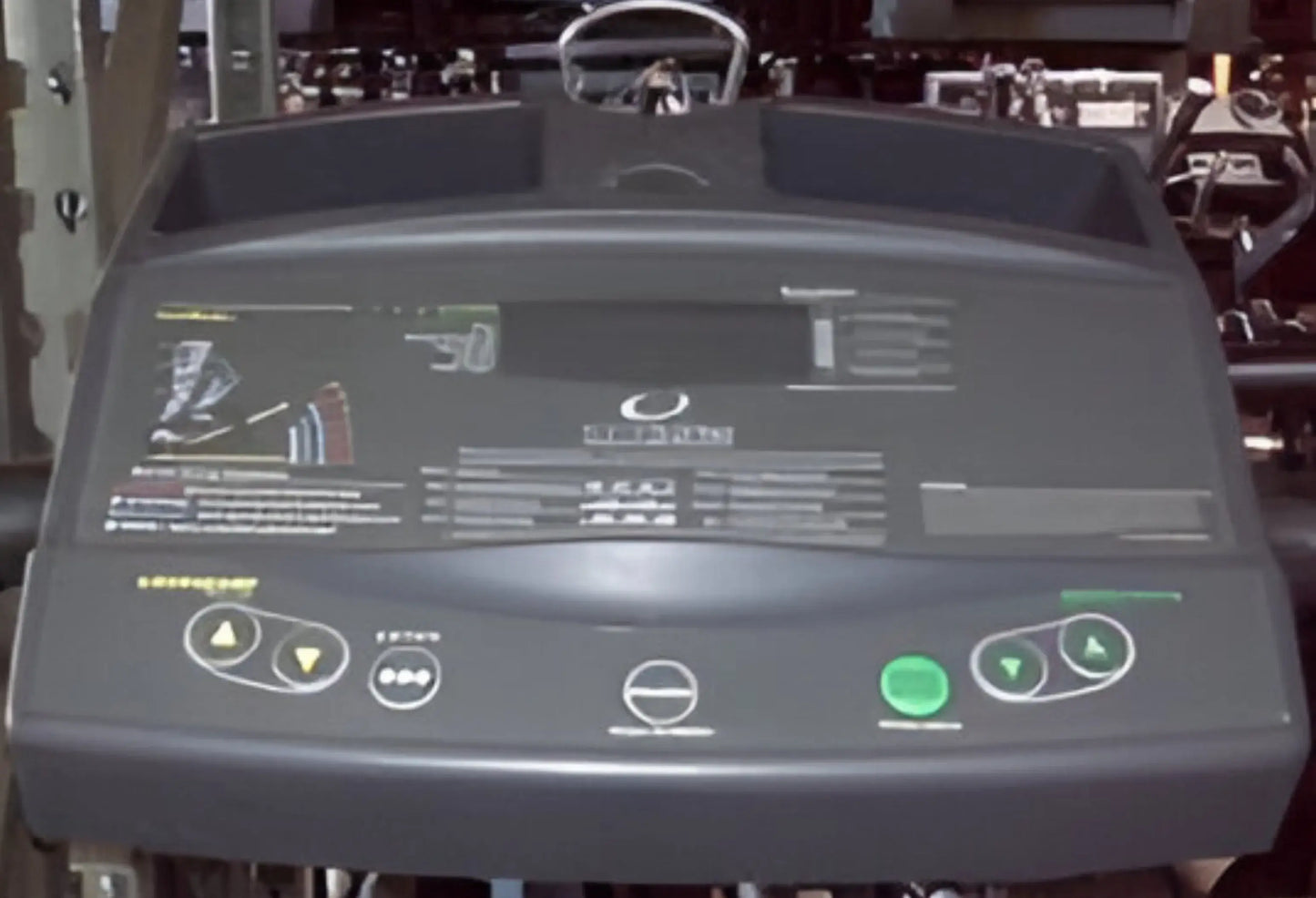 Precor EFX 5.21si Elliptical Cross-Trainer (Remanufactured) Image 2