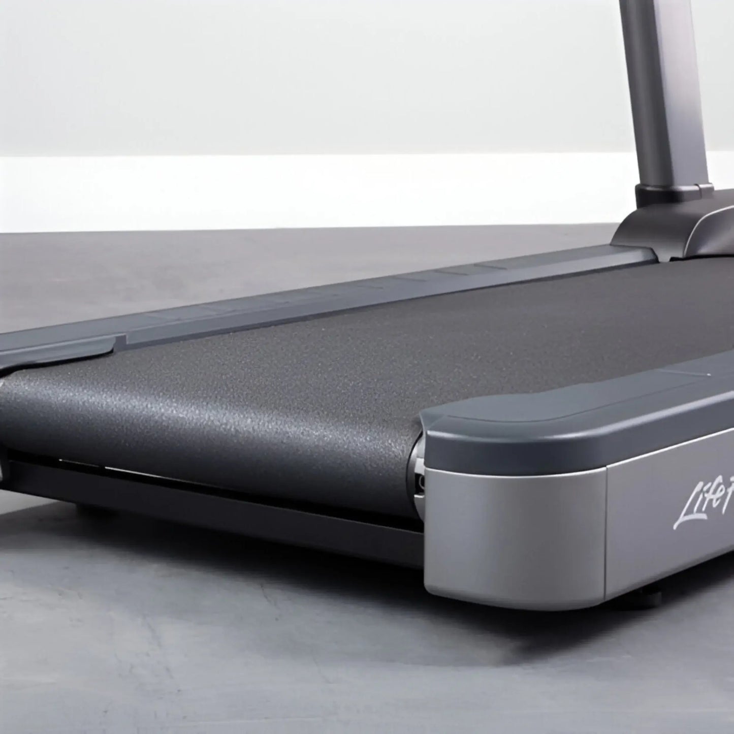 Life Fitness Integrity Treadmill D Base w/ SL Console (Remanufactured) Image 3