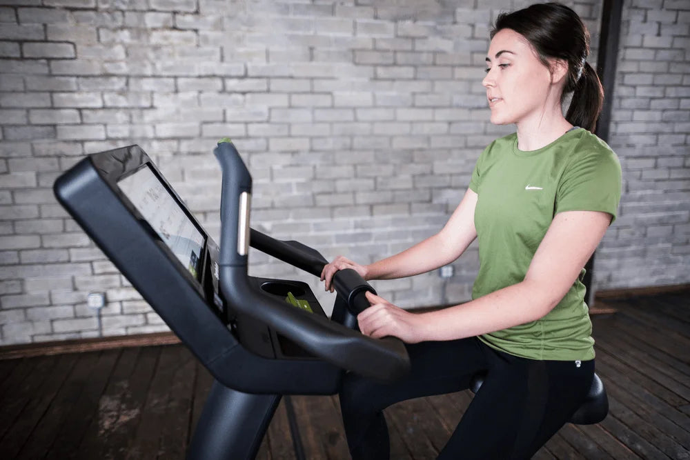 SportsArt C576U-16 Status Senza Upright Cycle (New)