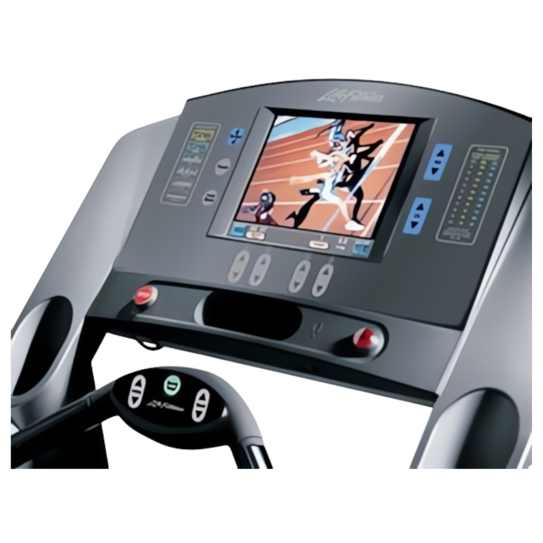 Life Fitness 95TE Treadmill (Remanufactured) Image 2