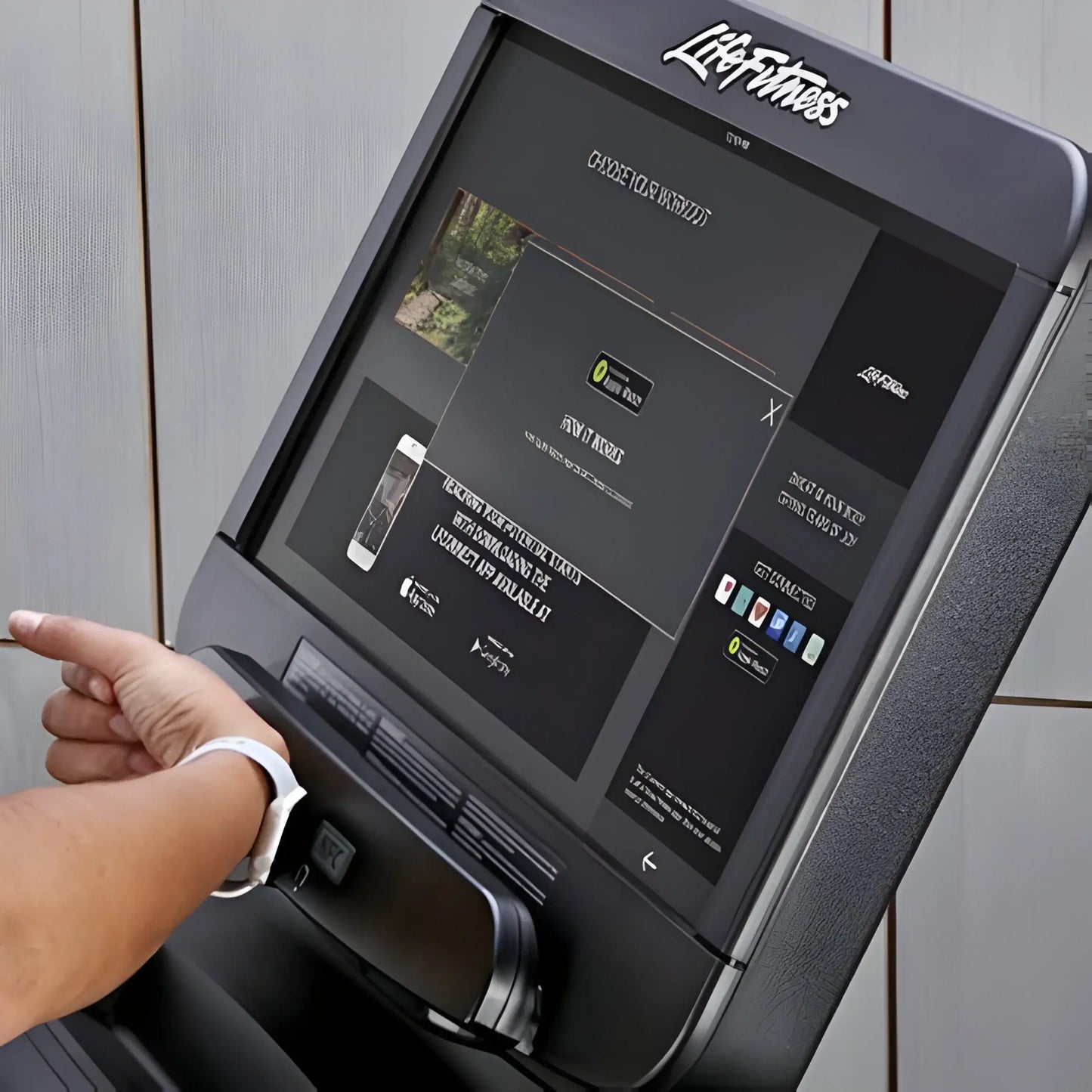 Life Fitness Discover 95P SE3 HD Powermill (Remanufactured) Image 5