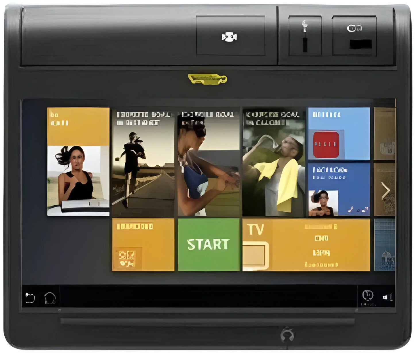 Technogym Synchro Excite 700 Elliptical w/Unity 2.0 Console (Remanufactured) Image 2