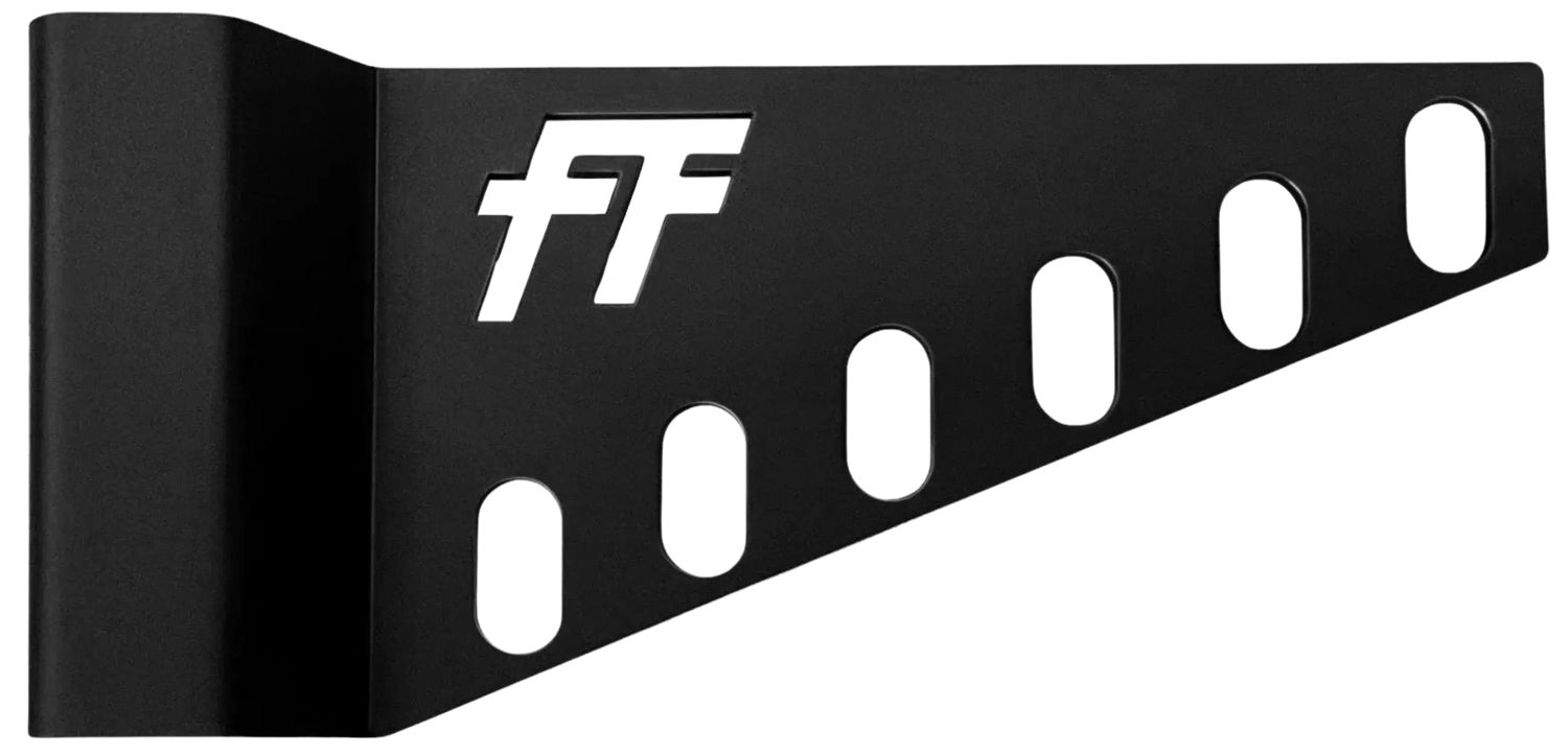 French Fitness Rack & Rig Weight Chain Hanger - Close-Up View