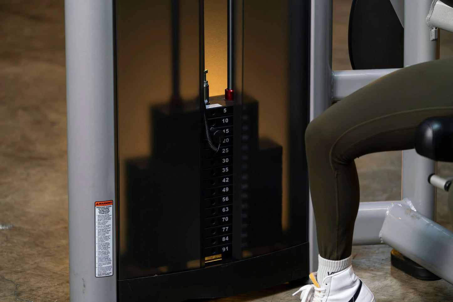 French Fitness FFS Silver Selectorized Abdominal Crunch - Close-Up Training View