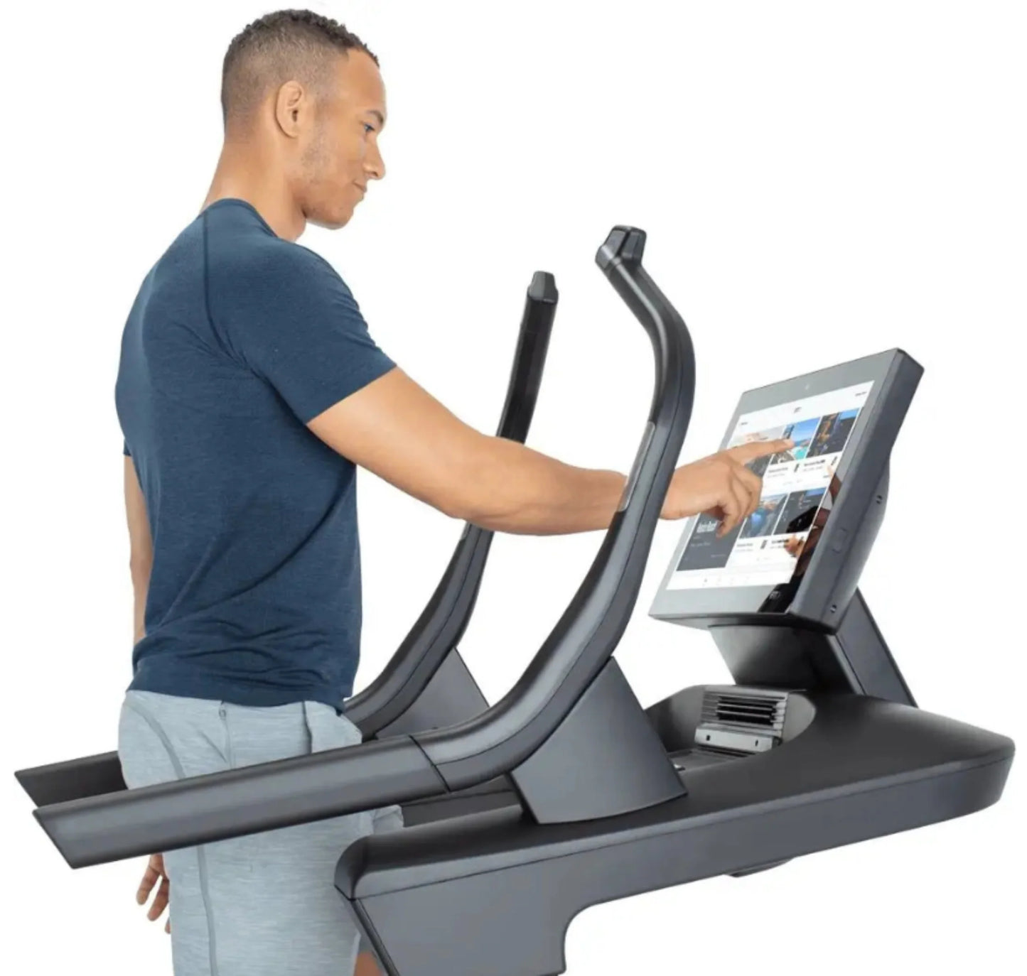 Freemotion i22.9 Incline Trainer w/Touch Screen (Remanufactured)