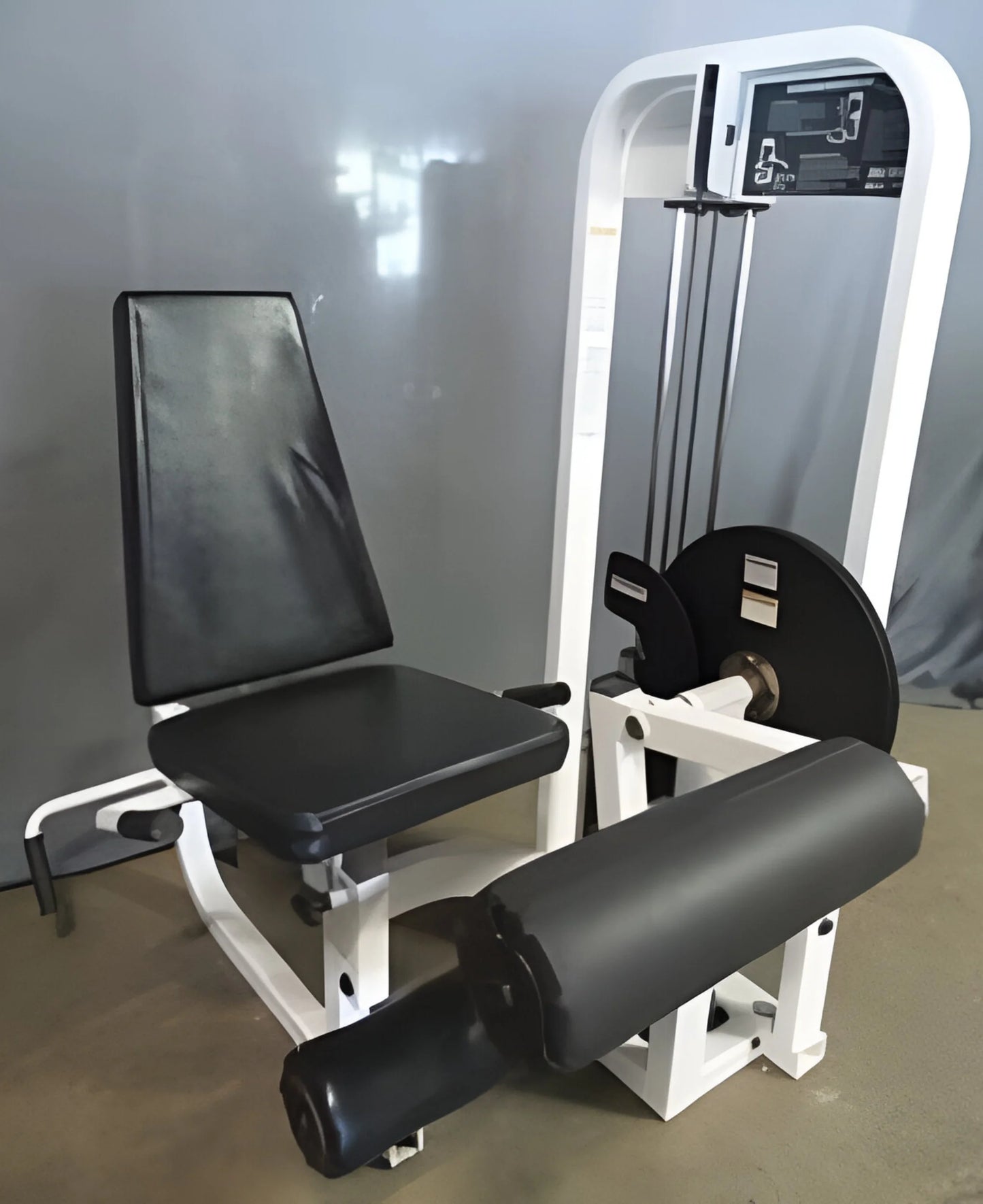 Paramount Leg Extension/Horizontal Curl SF-1900 (Remanufactured)