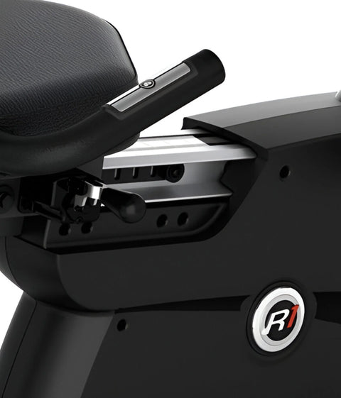 Life Fitness R1 Recumbent Bike w/Basic Console (Remanufactured)