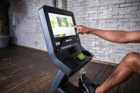 SportsArt C576R-16 Status Senza Recumbent Cycle (New)