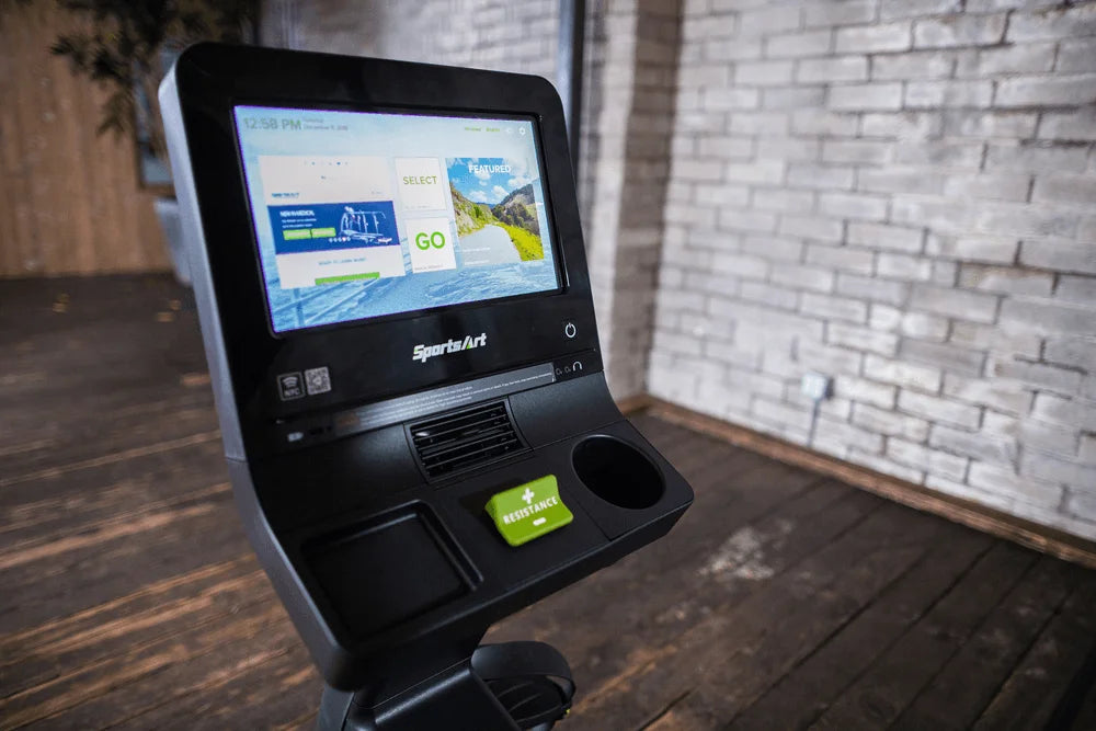 SportsArt C576R-16 Status Senza Recumbent Cycle (New)