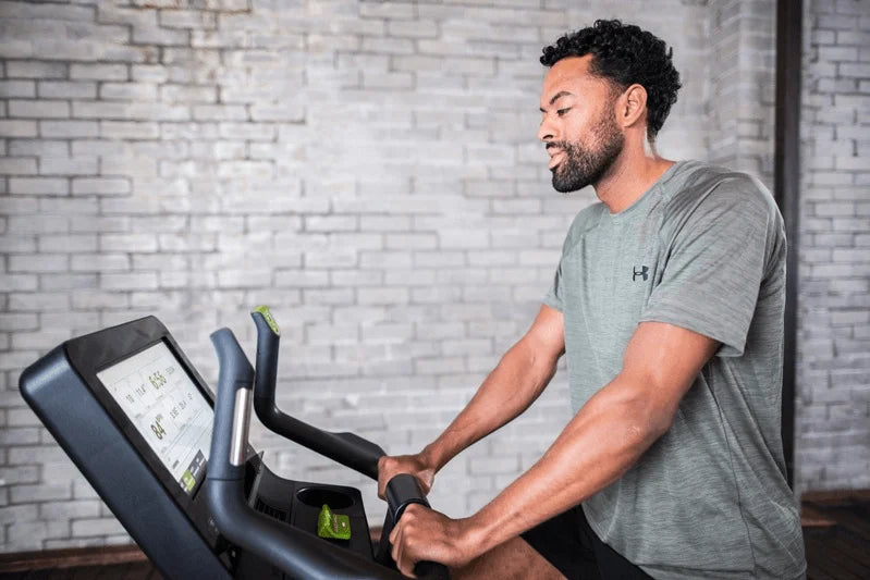 SportsArt C576U-16 Status Senza Upright Cycle (New)