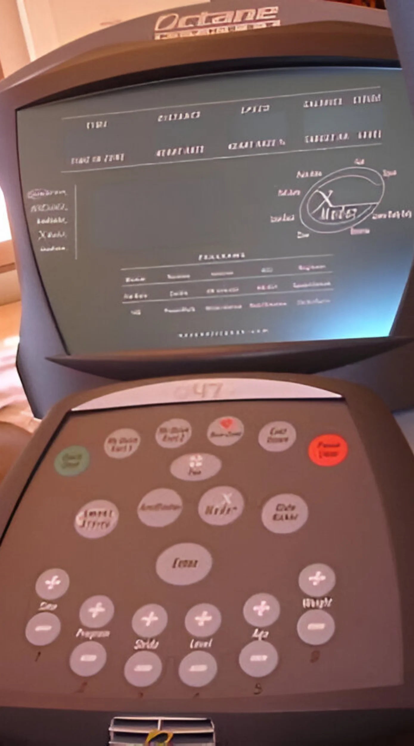 Octane Fitness q47ce Elliptical Trainer (Remanufactured) Image 3